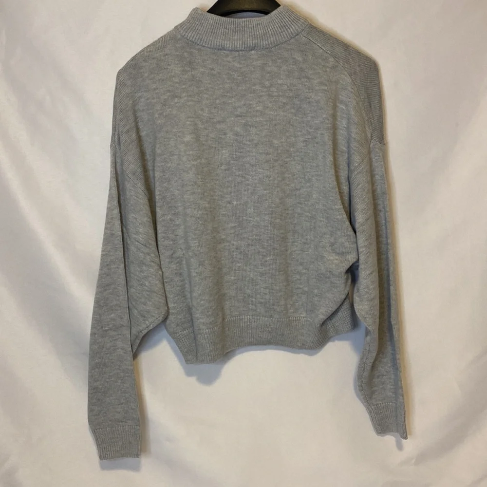 Edited Crop Sweater - Picture 2 of 4